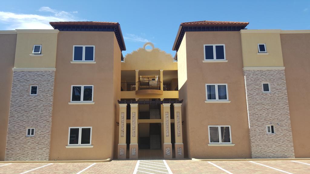 Apt 12, Executive Suites Ja - Palms Enfield Exteriér fotografie